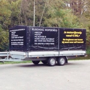 Rijschool IkOpDeWeg Leusden rijbewijs BE aanhanger, caravan, trailer